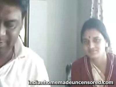 మోర్గాన్ లీ ది పుస్సీ మాంత్రికుడు!